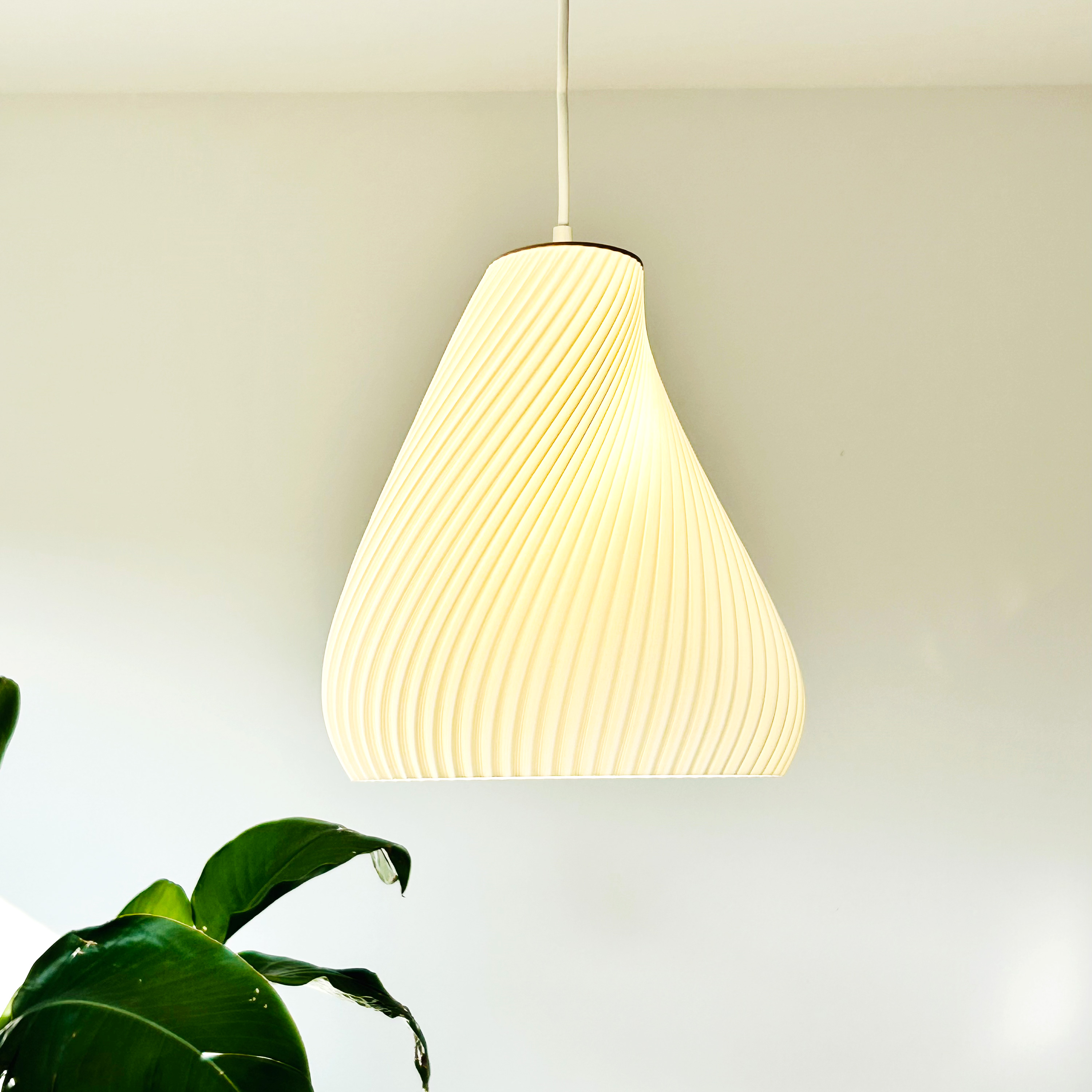 Lampa wisząca VEYA – kolekcja AERIA