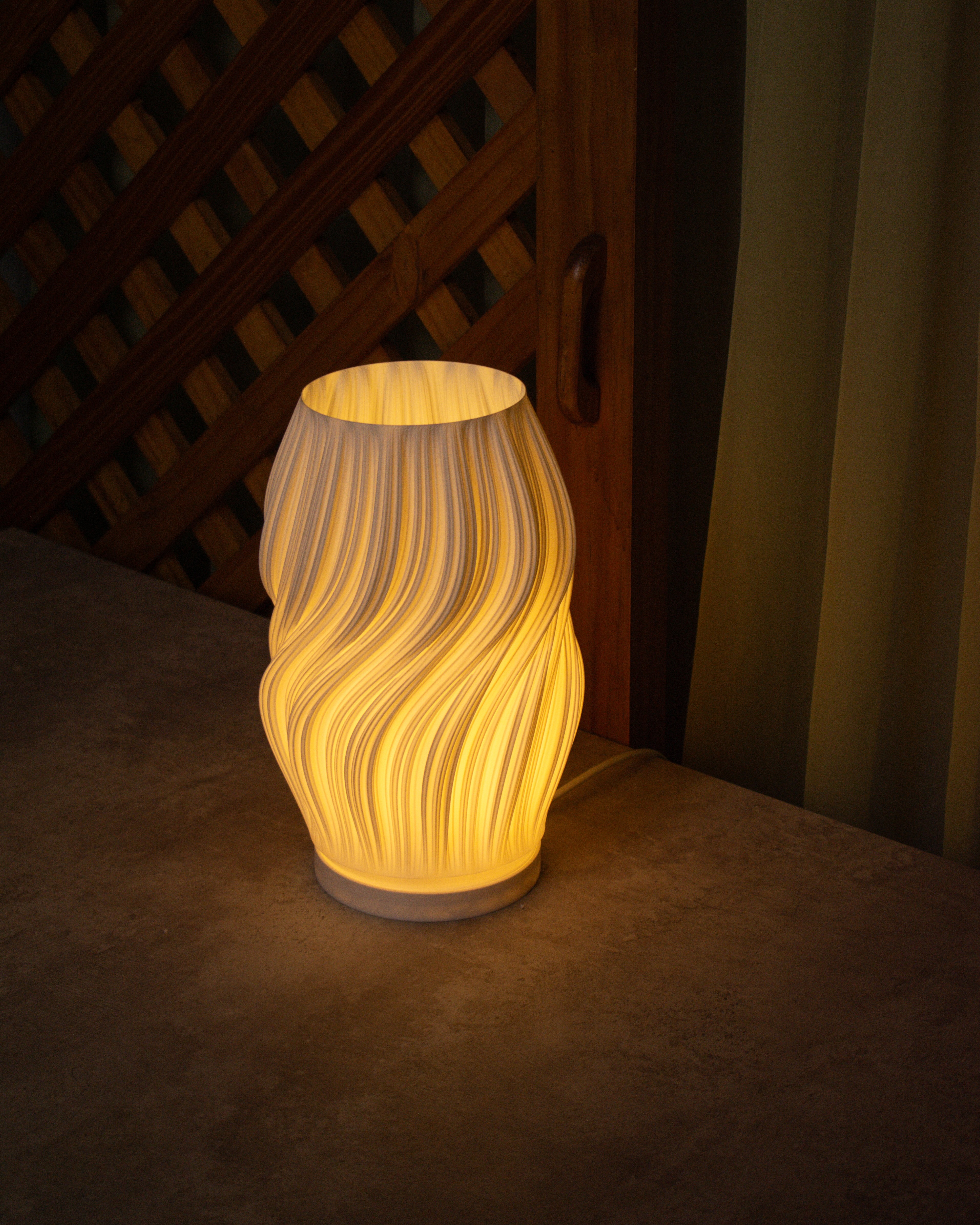 Lampa nocna ONDEA – kolekcja VELA