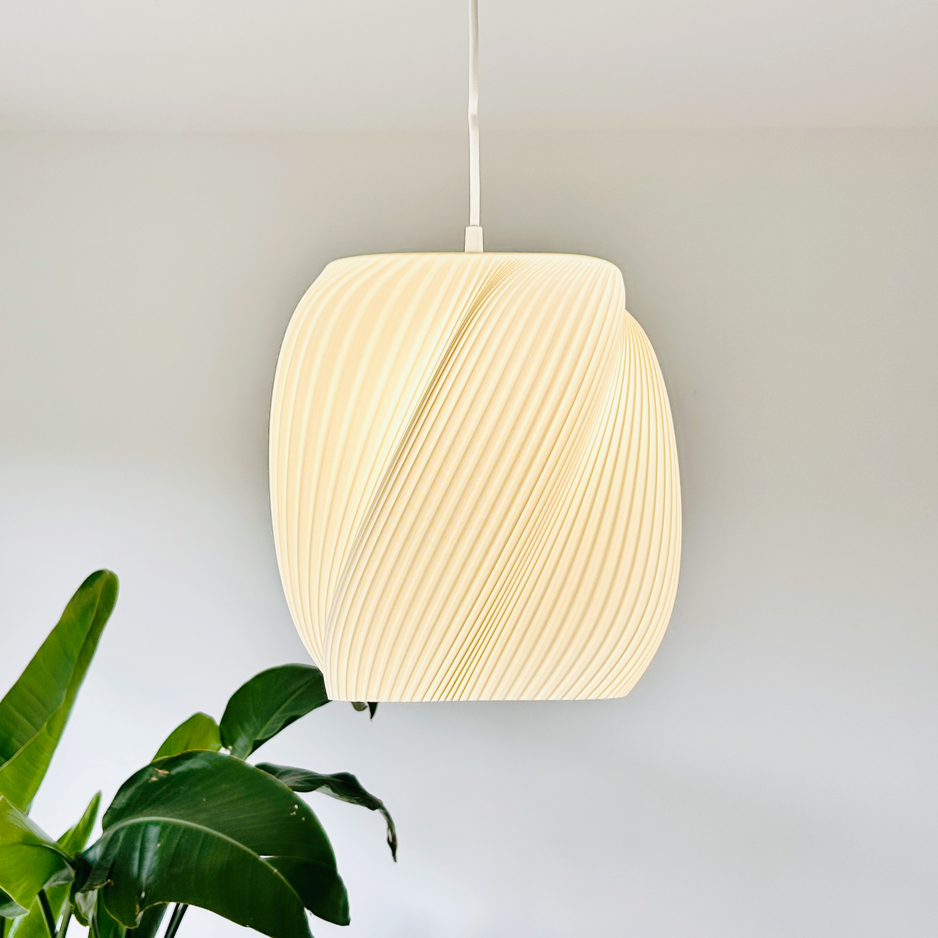Lampa wisząca NORA – kolekcja AERIA