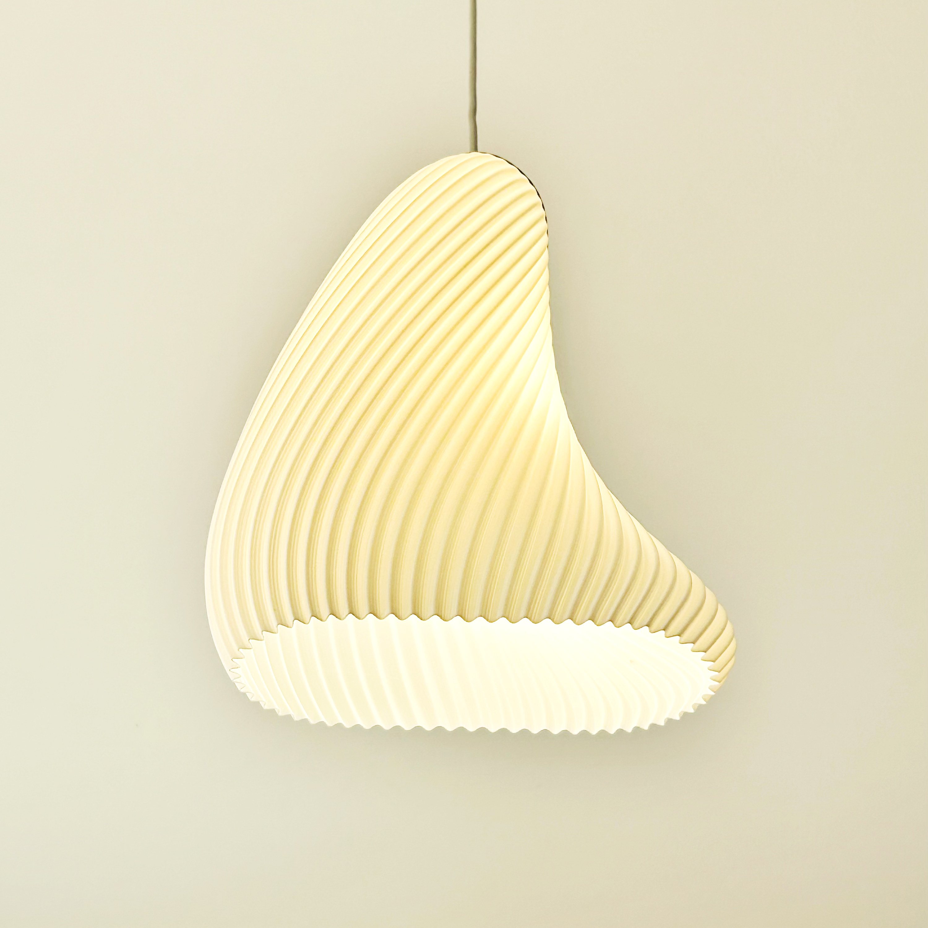Lampa wisząca VEYA – kolekcja AERIA